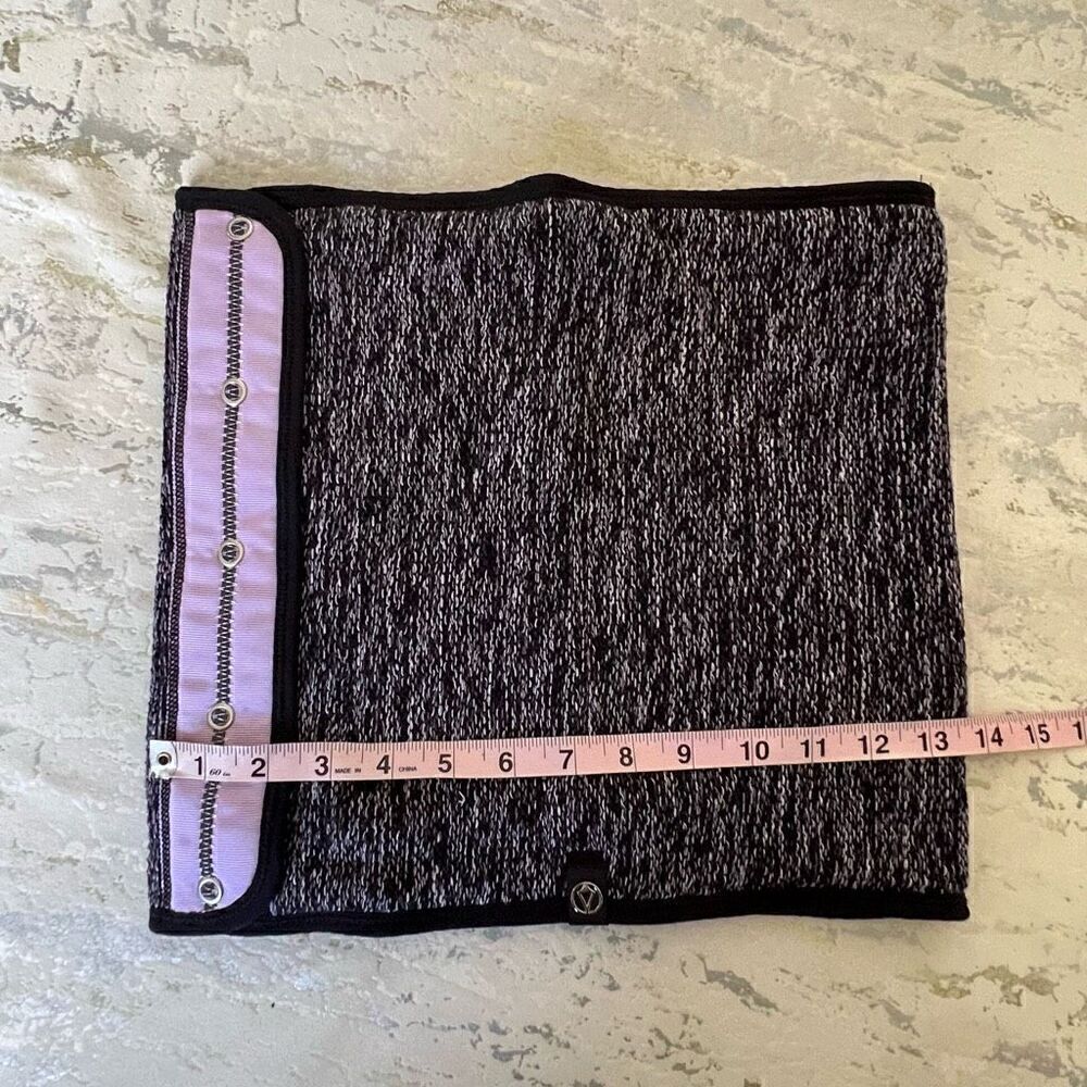 Ivivva Lululemon infinity scarf - Picture 3 of 6